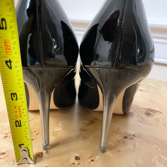 Zara pointed toe pumps, Sz 7 - Picture 7 of 7